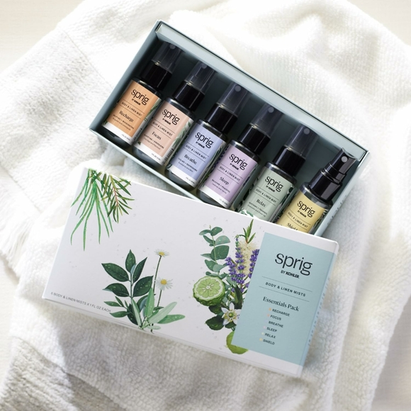 Essential Spring Body and Linen Spray gift set by Kohler - Picture 2 of 6